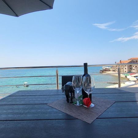 Apartman Dora With Sea View And Terrace Umag Exterior photo