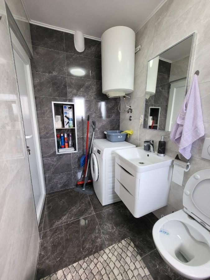 Apartman Dora With Sea View And Terrace Umag Exterior photo